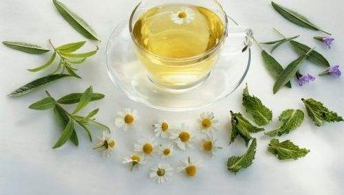 緩解老花眼有妙招，長期堅持效果好